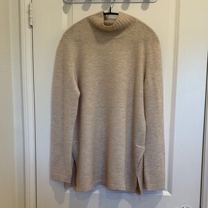 Vince 100% cashmere turtleneck